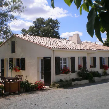 Le Cornillon Bed & Breakfast *